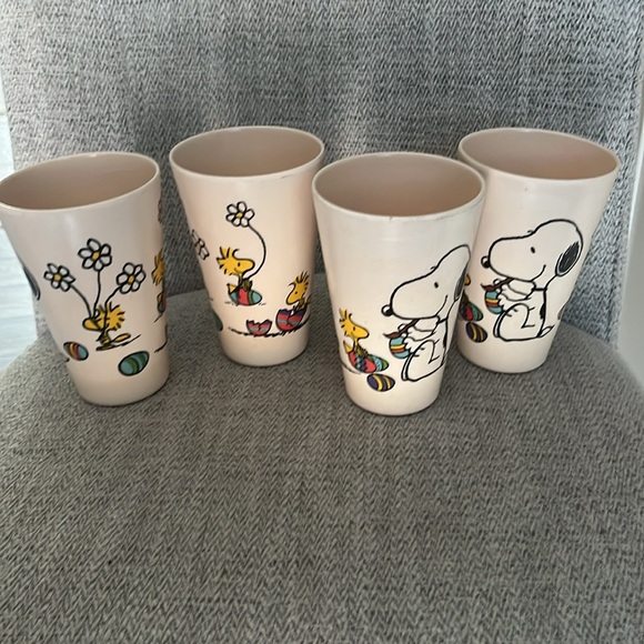 4 Snoopy and Woodstock Easter Spring melamine drinking cups daisies eggs 14oz - Picture 11 of 11